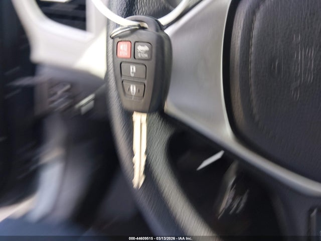 5YFBURHE9FP224352 Toyota COROLLA LE