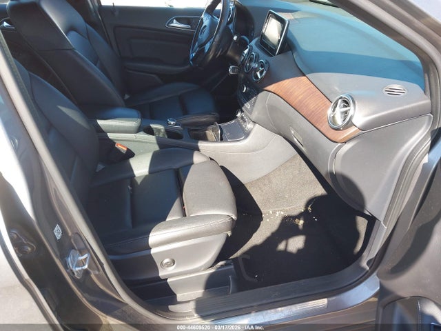 WDDVP9AB1HJ015737 Mercedes-Benz B 250e