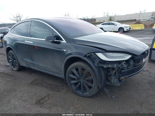 2018 TESLA MODEL X 5YJXCAE2XJF142591