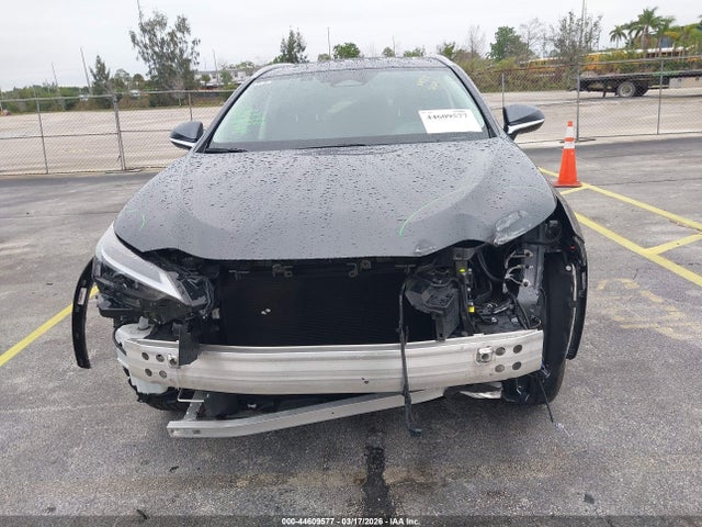 2025 Lexus Nx 250 Premium მანქანა იყიდება აუქციონზე, vin: 2T2GDCAZ4SC029393, აუქციონის ნომერი: 44609577