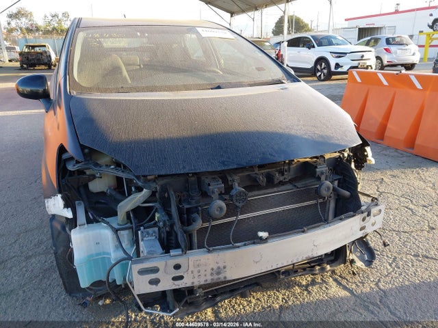 Toyota Prius Two 2015 JTDKN3DUXF0451406 Image 11