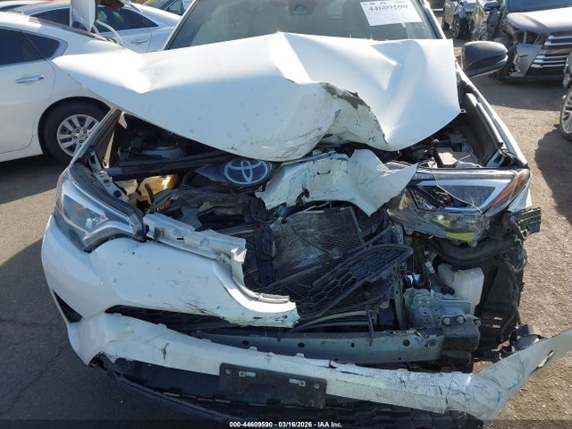 JTMNFREV5JJ747098 Toyota RAV4 SE