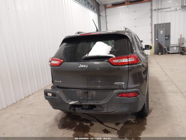 1C4PJMCB5EW220688 Jeep Cherokee Latitude