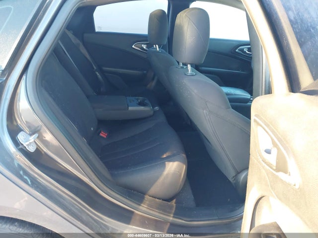 1C3CCCAB6FN541558 Chrysler 200 Limited