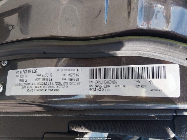 1C4PJLCB9HW668186 Jeep Cherokee Latitude Fwd