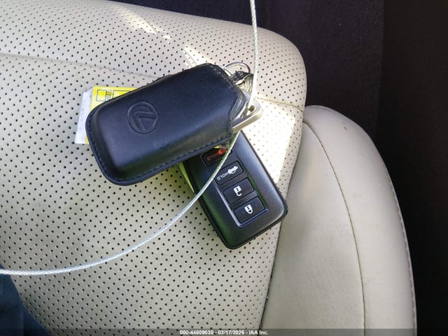 44609630 :رقم المزاد ، JTHBK1GG6G2213236 vin ، 2016 Lexus Es 350 مزاد بيع