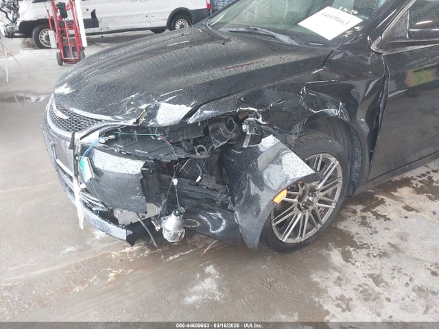2015 Chrysler 200 Limited მანქანა იყიდება აუქციონზე, vin: 1C3CCCAB1FN533982, აუქციონის ნომერი: 44609663