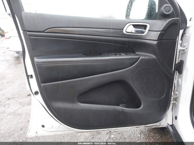 2020 Jeep Grand Cherokee Laredo E 4x4 მანქანა იყიდება აუქციონზე, vin: 1C4RJFAGXLC396136, აუქციონის ნომერი: 44609675