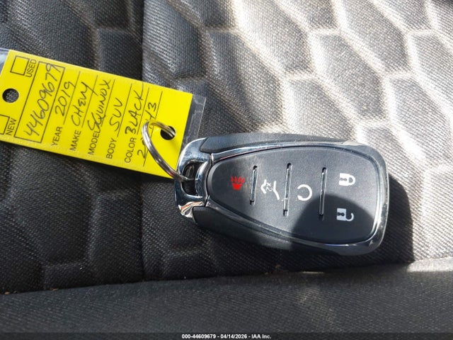 Продаж на аукціоні авто 2019 Chevrolet Equinox Lt, vin: 2GNAXVEX2K6208143, номер лоту: 44609679