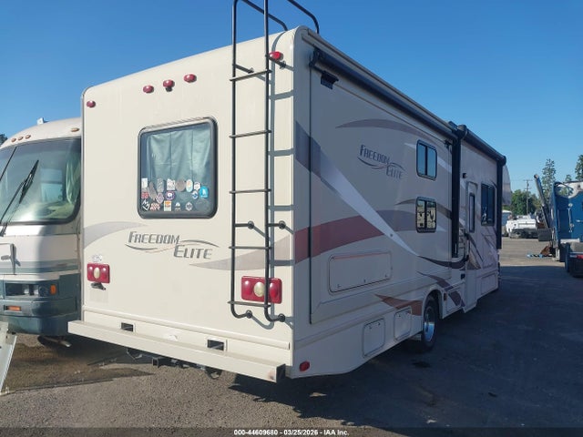 Ford E-450 Cutaway 2017 1FDXE4FSXHDC09939 Image 4