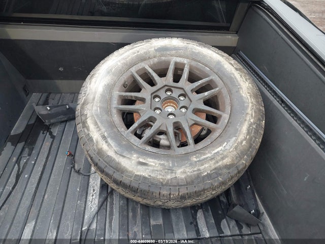 Aukcja sprzedaży 2025 Tesla Cybertruck All-wheel Drive, vin: 7G2CEHED7SA067895, numer aukcji: 44609690