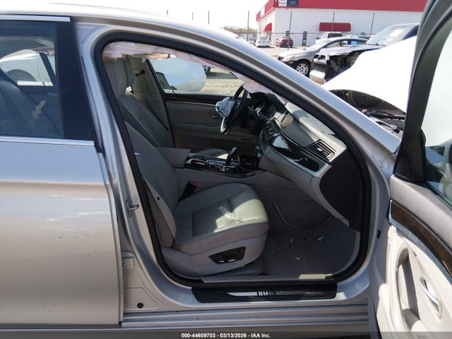 2011 BMW 528I WBAFR1C50BC747951 Photo 4