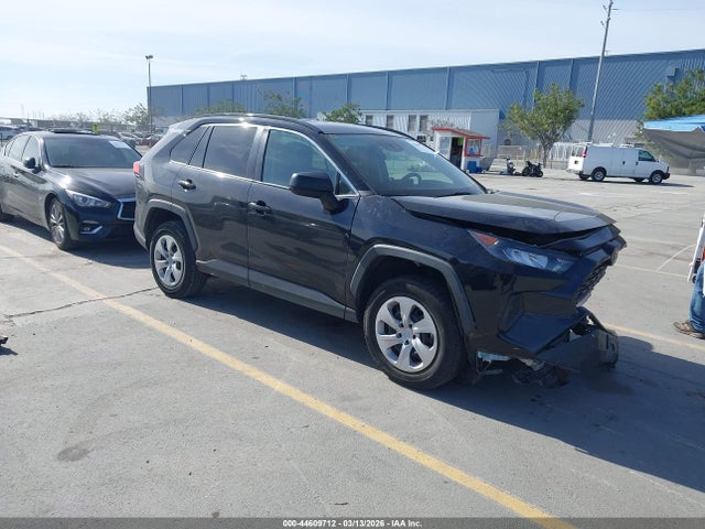 Toyota RAV4 LE 2021 2T3H1RFV7MC154103 главное изображение