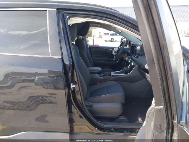 Toyota RAV4 LE 2021 2T3H1RFV7MC154103 Image 5