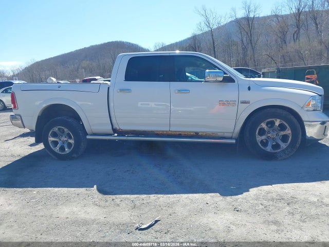 2017 Ram 1500 Laramie  4x4 6'4 Box მანქანა იყიდება აუქციონზე, vin: 1C6RR7VT2HS815168, აუქციონის ნომერი: 44609716