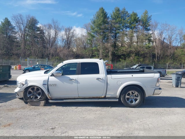 2017 Ram 1500 Laramie  4x4 6'4 Box მანქანა იყიდება აუქციონზე, vin: 1C6RR7VT2HS815168, აუქციონის ნომერი: 44609716