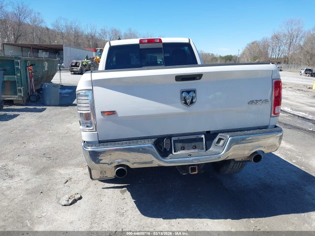 2017 Ram 1500 Laramie  4x4 6'4 Box მანქანა იყიდება აუქციონზე, vin: 1C6RR7VT2HS815168, აუქციონის ნომერი: 44609716