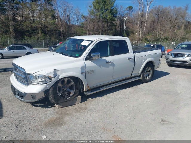 2017 Ram 1500 Laramie  4x4 6'4 Box მანქანა იყიდება აუქციონზე, vin: 1C6RR7VT2HS815168, აუქციონის ნომერი: 44609716