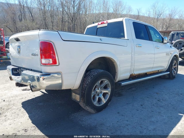 2017 Ram 1500 Laramie  4x4 6'4 Box მანქანა იყიდება აუქციონზე, vin: 1C6RR7VT2HS815168, აუქციონის ნომერი: 44609716