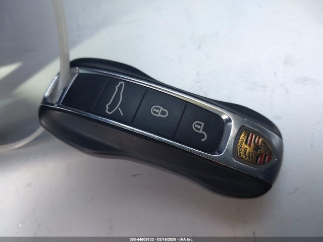 2018 PORSCHE PANAMERA E-HYBRID WP0AE2A73JL127953 Photo 10