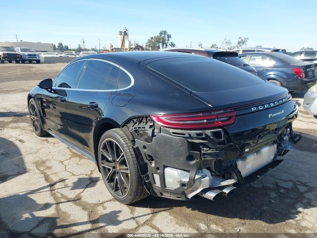 2018 PORSCHE PANAMERA E-HYBRID WP0AE2A73JL127953 Photo 2