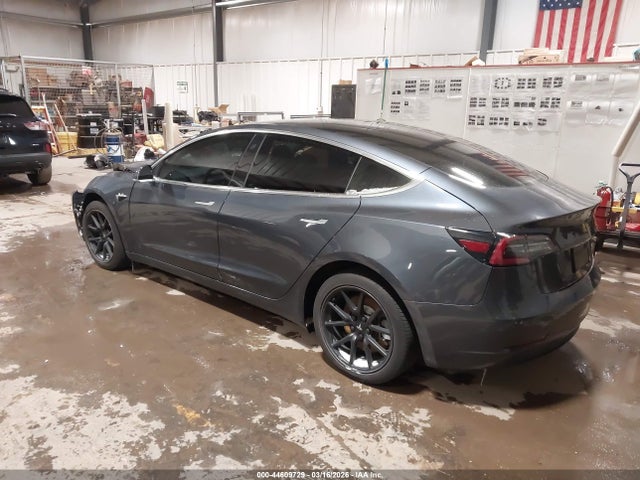 Продажа на аукционе авто 2019 Tesla Model 3 Long Range/performance, vin: 5YJ3E1EB8KF452281, номер лота: 44609729