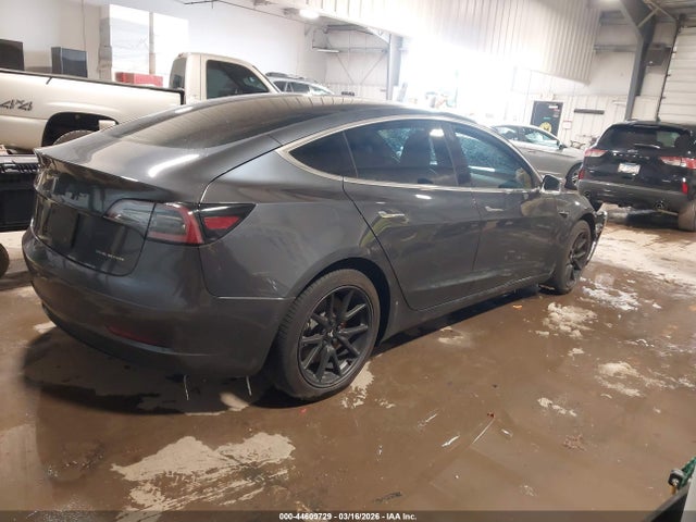 Продажа на аукционе авто 2019 Tesla Model 3 Long Range/performance, vin: 5YJ3E1EB8KF452281, номер лота: 44609729