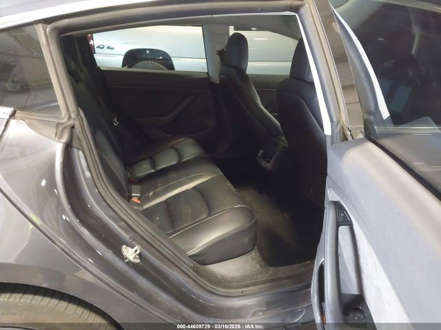 Продажа на аукционе авто 2019 Tesla Model 3 Long Range/performance, vin: 5YJ3E1EB8KF452281, номер лота: 44609729