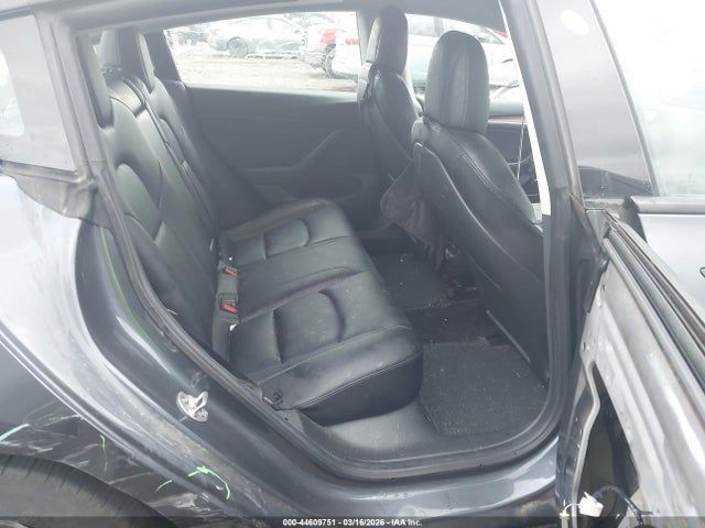 44609751 :رقم المزاد ، 5YJ3E1EBXNF176738 vin ، 2022 Tesla Model 3 Long Range Dual Motor All-wheel Drive مزاد بيع