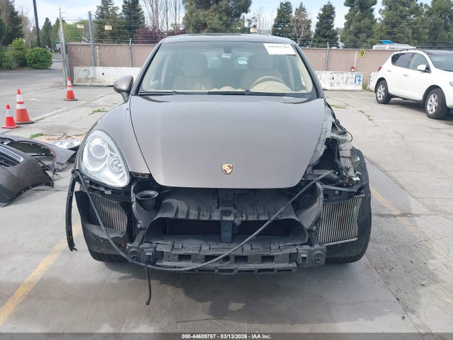 Porsche Cayenne Diesel 2014 WP1AF2A23ELA32234 Image 13