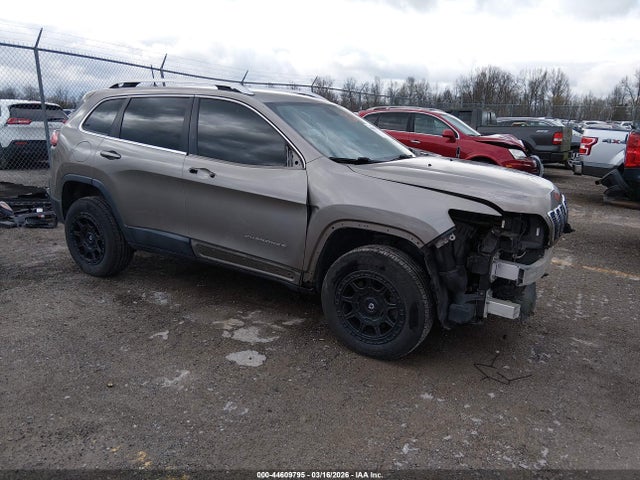 2019 Jeep Cherokee Latitude Plus 4x4 მანქანა იყიდება აუქციონზე, vin: 1C4PJMLN6KD163953, აუქციონის ნომერი: 44609795