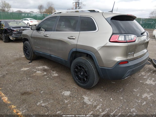 44609795 :رقم المزاد ، 1C4PJMLN6KD163953 vin ، 2019 Jeep Cherokee Latitude Plus 4x4 مزاد بيع