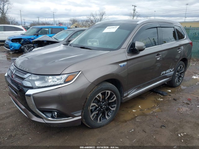 2018 MITSUBISHI OUTLANDER PHEV JA4J24A51JZ031006 Photo 1