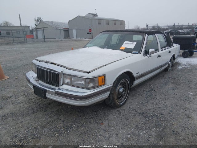 1990 LINCOLN TOWN CAR 1LNCM81FXLY752938 Photo 1