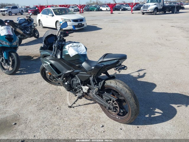 Kawasaki Ex650 P 2025 ML5EXEP19SDAF6388 Image 3