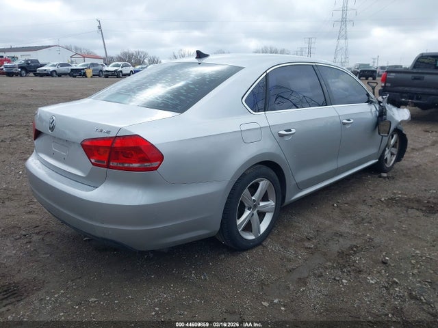 Aukcja sprzedaży 2014 Volkswagen Passat 1.8t Se, vin: 1VWBS7A36EC114897, numer aukcji: 44609859