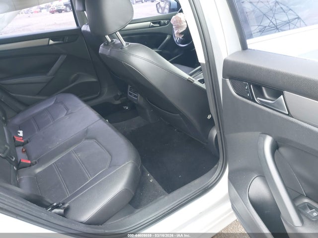 Aukcja sprzedaży 2014 Volkswagen Passat 1.8t Se, vin: 1VWBS7A36EC114897, numer aukcji: 44609859