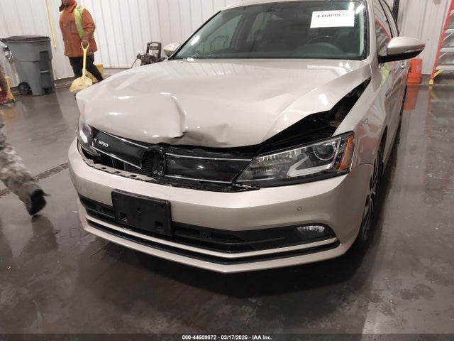 3VW637AJ3FM418198 Volkswagen Jetta Hybrid Sel Premium
