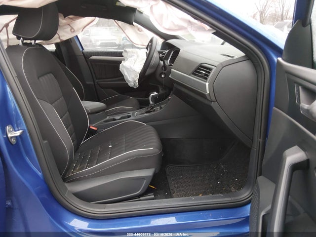 Продаж на аукціоні авто 2023 Volkswagen Jetta 1.5t Sport, vin: 3VWBM7BU6PM050976, номер лоту: 44609878