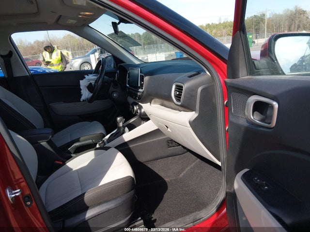 44609879 :رقم المزاد ، KMHRC8A39NU180192 vin ، 2022 Hyundai Venue Sel مزاد بيع