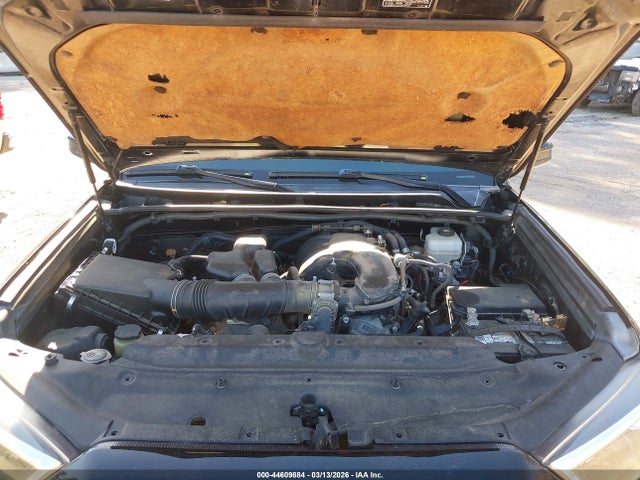 2018 TOYOTA 4RUNNER JTEBU5JR2J5541803 Photo 9