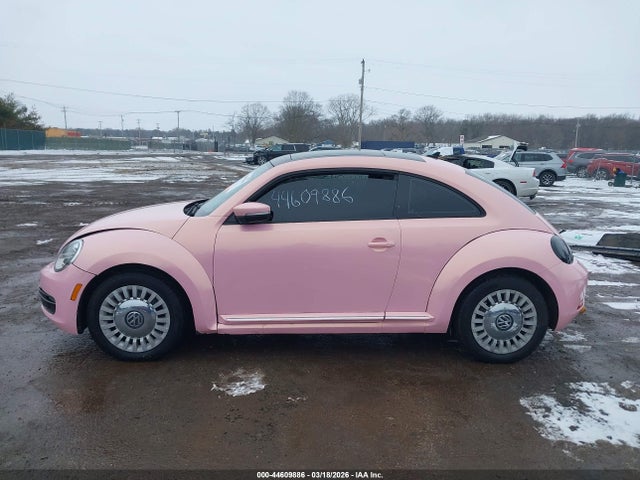 Продажа на аукционе авто 2013 Volkswagen Beetle 2.5l, vin: 3VWJX7AT5DM683542, номер лота: 44609886