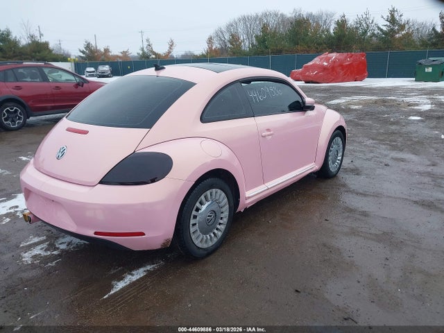 Продажа на аукционе авто 2013 Volkswagen Beetle 2.5l, vin: 3VWJX7AT5DM683542, номер лота: 44609886