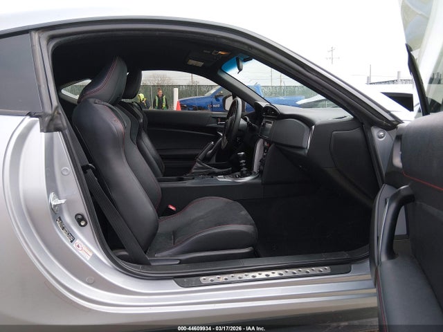 2015 SUBARU BRZ JF1ZCAC16F9601643 Photo 4