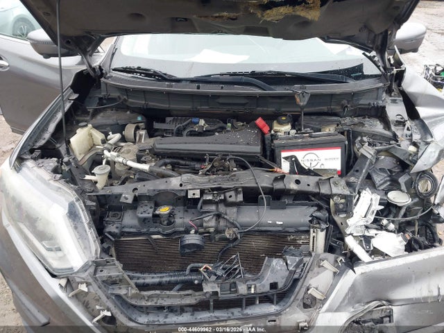 44609962 :رقم المزاد ، 5N1AT2MV0HC794632 vin ، 2017 Nissan Rogue Sv مزاد بيع