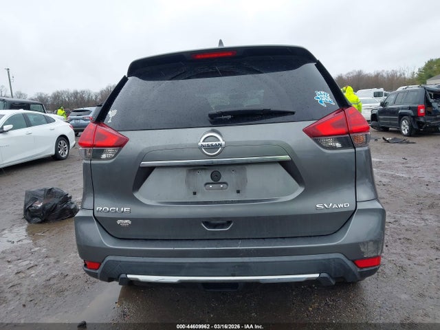 44609962 :رقم المزاد ، 5N1AT2MV0HC794632 vin ، 2017 Nissan Rogue Sv مزاد بيع