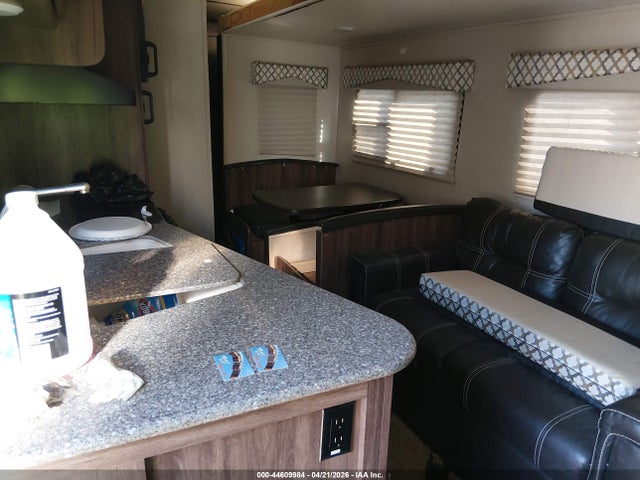 5ZWTYSE26H1010633 Evergreen Rv Layton
