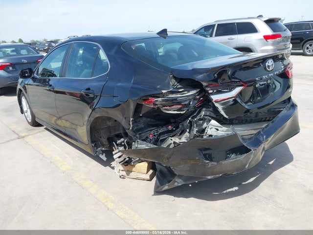 2022 Toyota Camry Le მანქანა იყიდება აუქციონზე, vin: 4T1C11AKXNU054174, აუქციონის ნომერი: 44609990