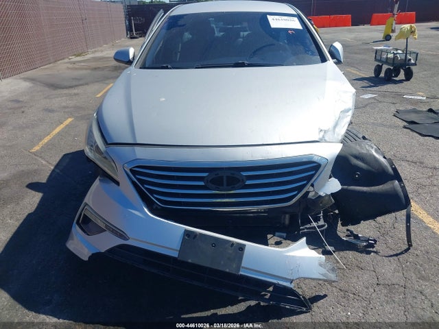 Hyundai SONATA SE 2015 5NPE24AF5FH144553 Image 11