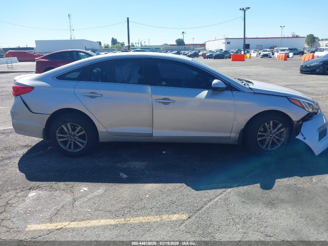 Hyundai SONATA SE 2015 5NPE24AF5FH144553 Image 12
